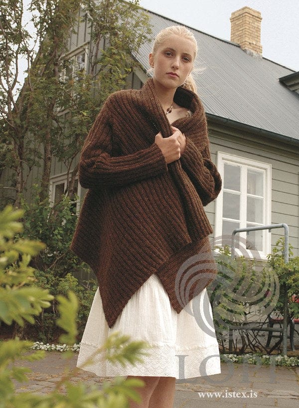 The same Þel pattern in dark brown — sold as a separate kit