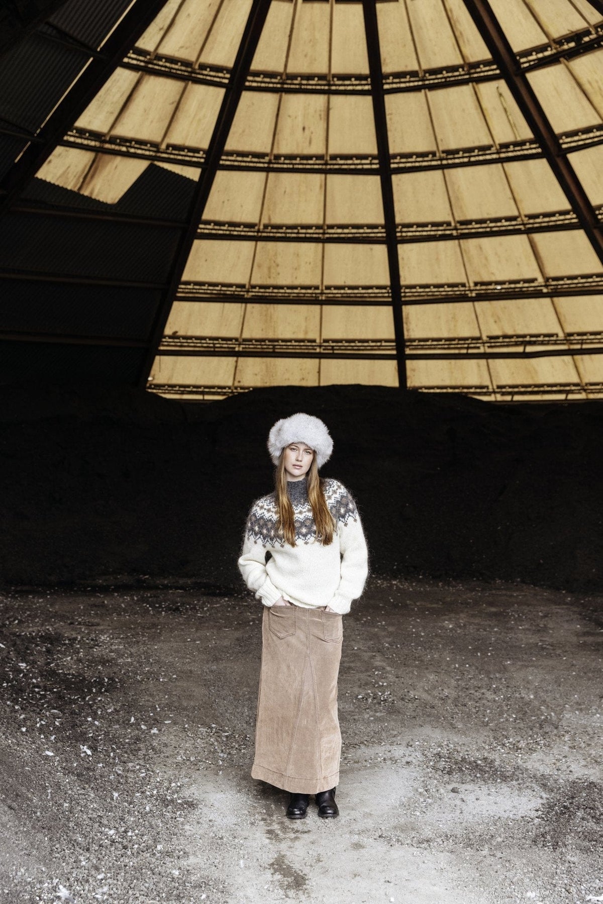 Eyjar Icelandic yoke sweater knitted in white Plötulopi with an oatmeal and dark grey yoke and a collar