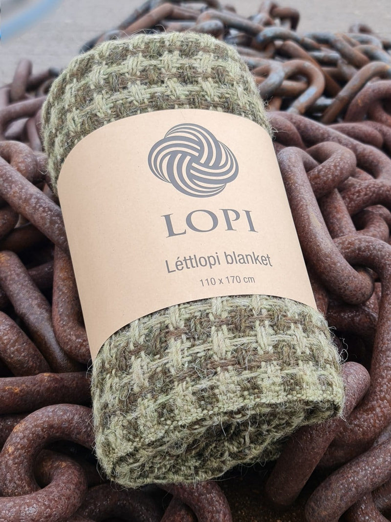 Léttlopi Wool Blanket - Mossy green - The Icelandic Store
