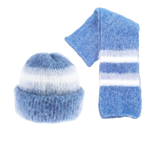 Brushed wool hat and scarf in blue and white