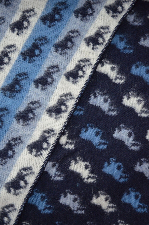 Icelandic Blanket - Blue woolen blanket with horses - icelandicstore.is