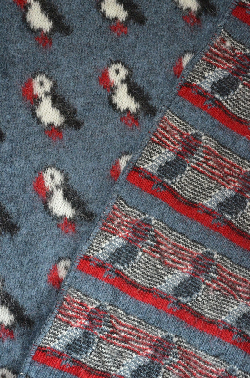 Icelandic wool Blanket with puffins. Woolen blankets from Iceland