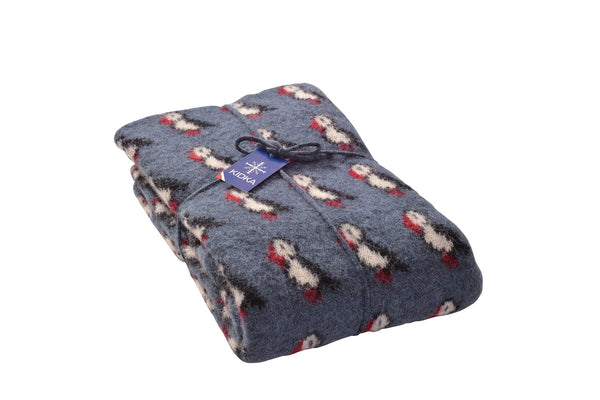 Woolen blankets from Iceland. Perfect gift for Puffin lovers. Icelandic wool blankets.