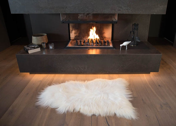 Soft Icelandic Sheepskin Rugs, throws and blankets.. White