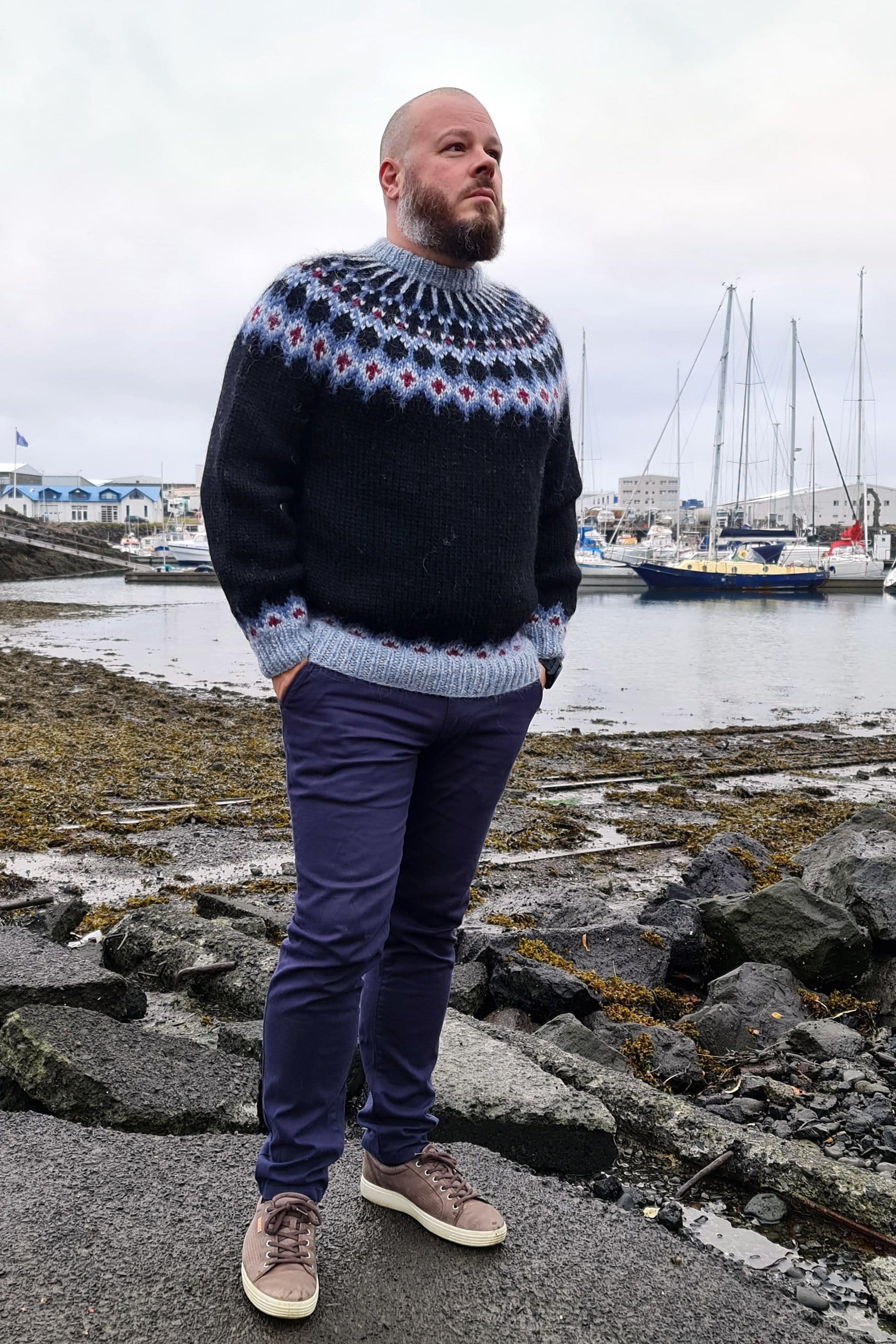 Svartálfur - Icelandic Sweater - Black - The Icelandic Store